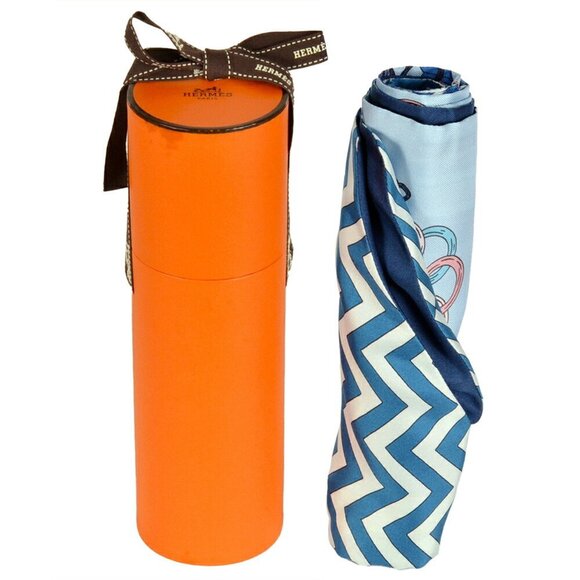 HERMES Blue Scarf - Picture 6 of 6